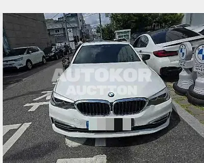 2018, BMW / 520, 121798 км., gas, 1998 куб.см.