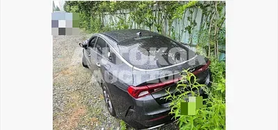 2021, BMW / B5, 44000 км., gas, 1598 куб.см.