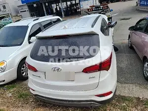 2017, Hyundai / Santa FE, VIN: KMHSW81UBJU839596, diesel