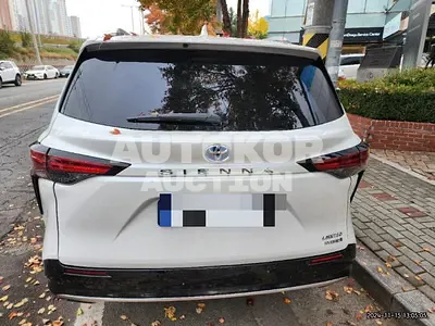 2024, Toyota / Sienna, 500 км., hybrid