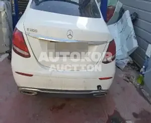 2017, Mercedes-Benz / E 200, VIN: WDDZF4CB0JA352328, gas