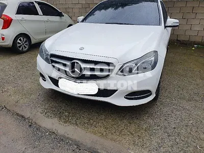 2016, Mercedes-Benz / E 300, VIN: WDDHF8BB4GB201354, 140966 км., gas