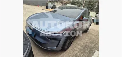 2025, Tesla / Model Y, 4910 км., electric, 180 куб.см.
