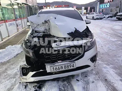 2020, Kia / Carnival, VIN: KNAMC81ABLS625057, 75166 км., diesel