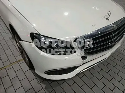 2019, Mercedes-Benz / e300, 208000 км., gas