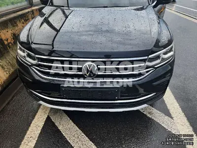 2023, Volkswagen / Tiguan, 34759 км., diesel, 2000 куб.см.
