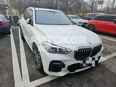 2023, BMW / X5 M, 49890 км., gas