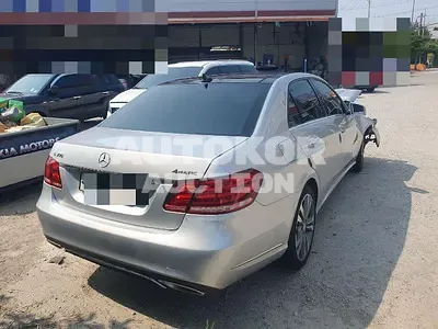2016, Mercedes-Benz / E 300, 161417 км., gas, 3498 куб.см.