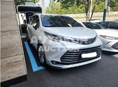 2023, Toyota / Sienna, VIN: 5TDGRKEC2PS150346, 1480 км., hybrid