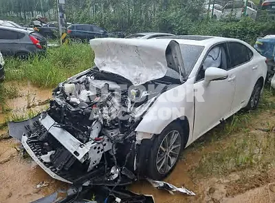 2018, Lexus / ES 300, VIN: JTHBW1GG4J2173234, hybrid