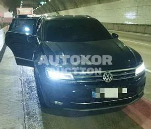 2020, Volkswagen / Tiguan, VIN: WVGZZZ5NZLW905961, diesel