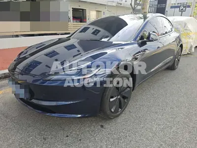 2026, Tesla / Model 3, 988 км., electric