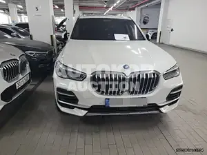 2021, BMW / 545, 10000 км., hybrid