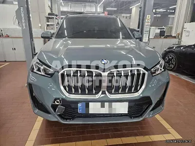 2024, BMW / X1, gas