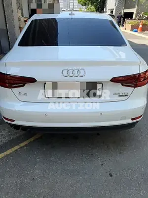 2018, Audi / A4, VIN: WAUZZZF45JA189426, 33006 км., diesel
