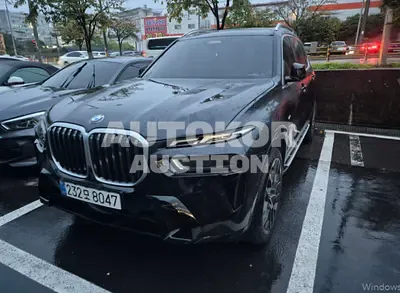 2025, BMW / X7, 30786 км., gas
