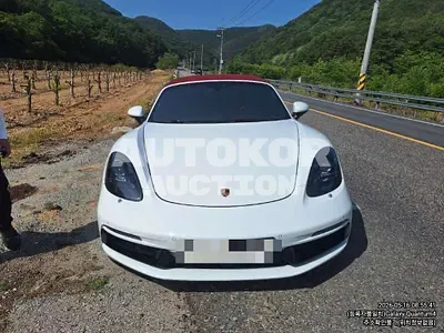 2018, Porsche / 718 boxster, 93000 км., gas