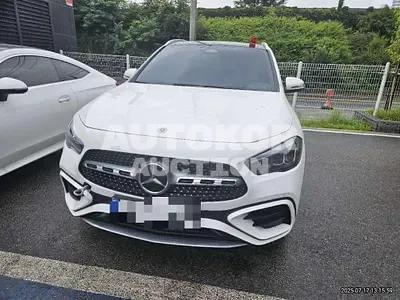 2024, Mercedes-Benz / GLA 250, 41123 км., gas