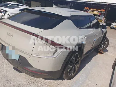 2021, Kia / ev6, VIN: KNAC281CPNA026961, 90695 км., electric