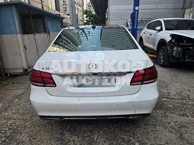2015, Mercedes-Benz / e300, 113861 км., gas