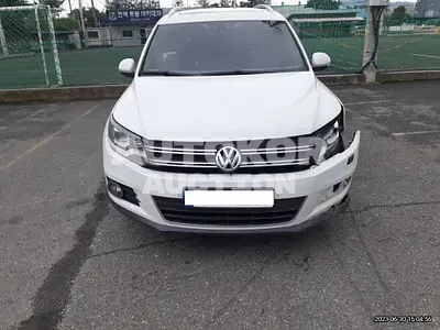 2016, Volkswagen / Tiguan, VIN: WVGZZZ5NZGW570490, 132810 км., diesel