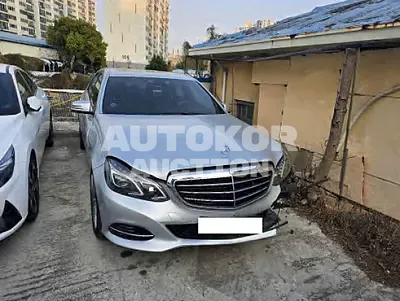 2016, Mercedes-Benz / e300, VIN: WDDHF5FBXGB196783, 18506 км., gas