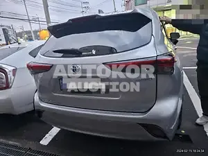 2023, Toyota / Highlander, VIN: 5TDEBRCH6PS131902, 900 км., hybrid