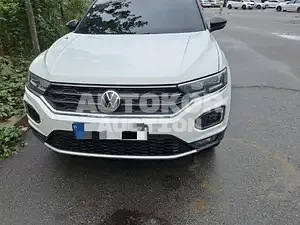 2022, Volkswagen / T-Roc, VIN: WVGZZZA1ZNV037450, 5913 км., diesel