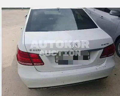 2016, Mercedes-Benz / E 220, 87668 км., diesel, 2143 куб.см.
