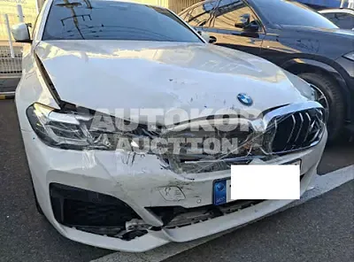 2022, BMW / 520i, 12412 км., gas