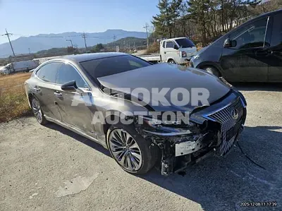 2019, Lexus / ls500, VIN: JTHC5LFF2K5007208, 75705 км., gas