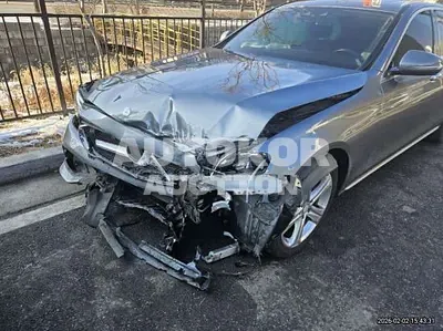 2017, Mercedes-Benz / e200, 75517 км., gas