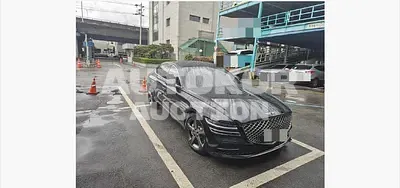 2023, Genesis / G80, 30235 км., gas, 2497 куб.см.