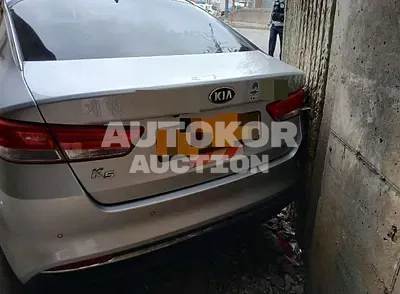 2018, BMW / B5, lpg