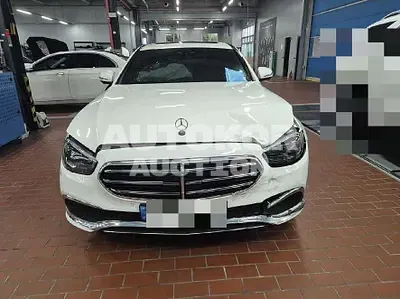 2021, Mercedes-Benz / E 300, VIN: W1KZF5EB2MB002409, 17573 км., hybrid, 1991 куб.см.