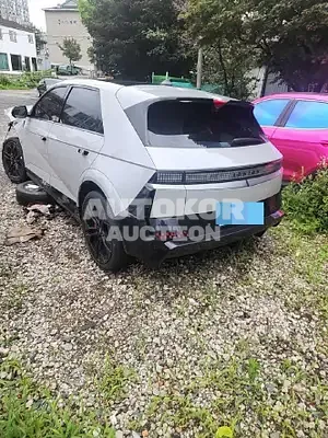 2024, Hyundai / Ioniq, 6746 км., electric