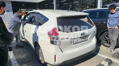 2016, Toyota / Prius, VIN: JTDZN3EU1GJ054305, 136550 км., hybrid