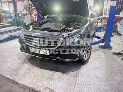 2018, Mercedes-Benz / e300, VIN: WDDZF4KB4JA377136, 101716 км., gas