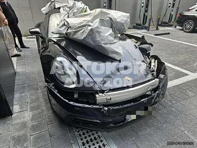 2022, Porsche / 911 Targa, 38979 км., gas