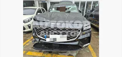 2024, Genesis / GV80, 12407 км., gas, 2497 куб.см.