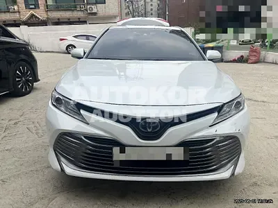 2018, Toyota / Camry, 56567 км., hybrid