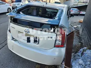 2015, Toyota / Prius, VIN: JTDKN3DU8F1996837, 80399 км., hybrid