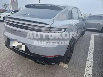 2025, Porsche / Cayenne Coupe, 6961 км., gas