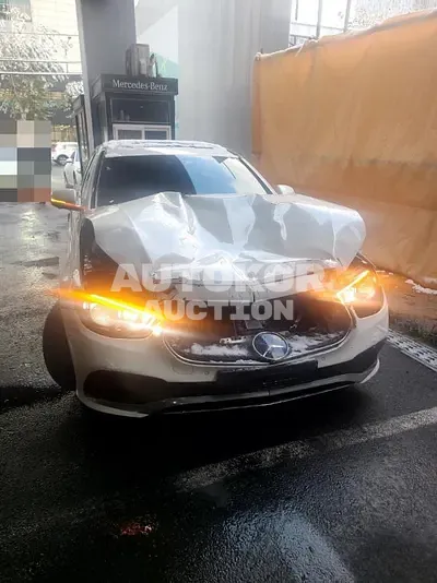 2022, Mercedes-Benz / E 350, gas