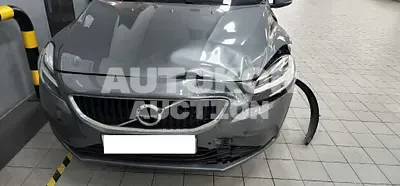 2018, Volvo / V40, VIN: YV1MV79K0J2468069, 33814 км., diesel