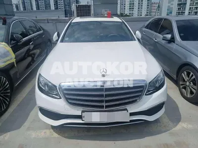 2019, Mercedes-Benz / E 220, 34830 км., diesel