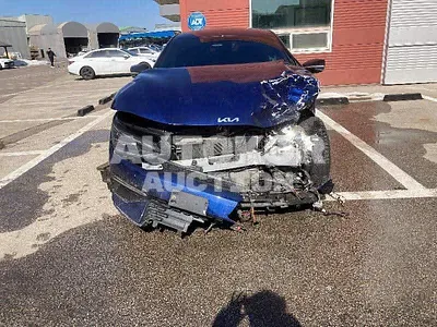 2022, Kia / ev6, VIN: KNAC581CPNA055321, 81117 км., electric