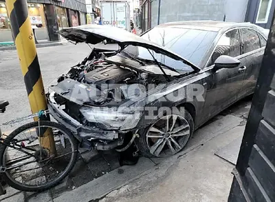 2021, Audi / A6, VIN: WAUZZZF2XMN020286, 61090 км., diesel