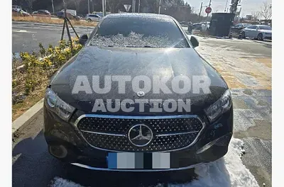 2024, Mercedes-Benz / E 200, 4810 км., gas, 1999 куб.см.