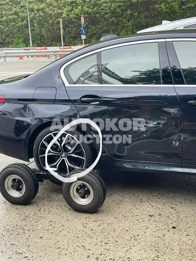 2022, BMW / 530, VIN: WBA51AG09NCJ43269, 81000 км., hybrid
